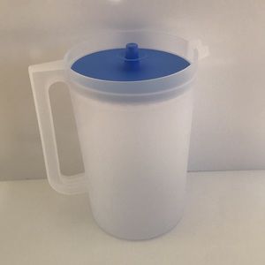 Tupperware Jumbo Jug 4 Liter